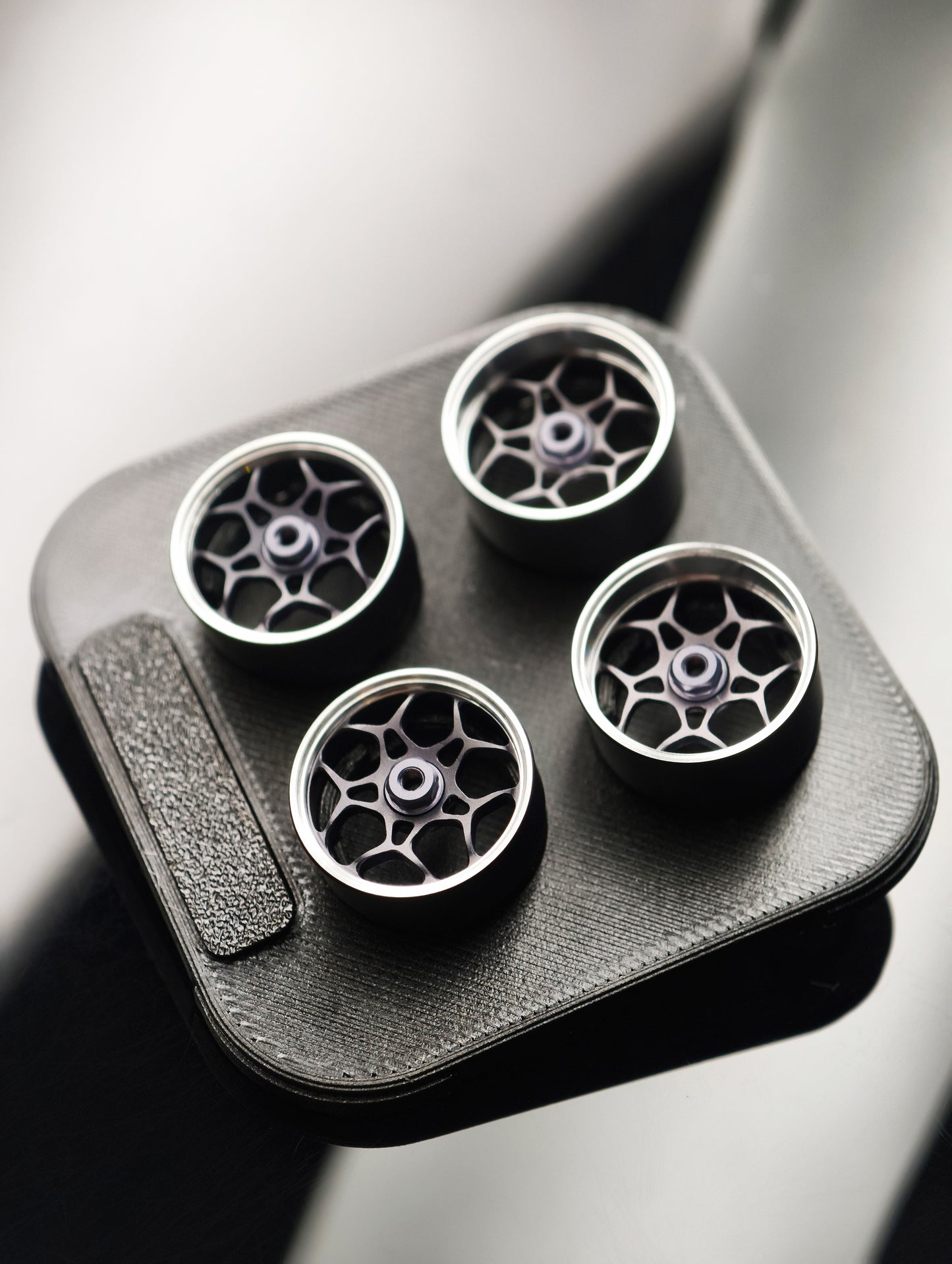 Ark Edge Elite Chrome Wheel Hub EC DL-01 - Grey